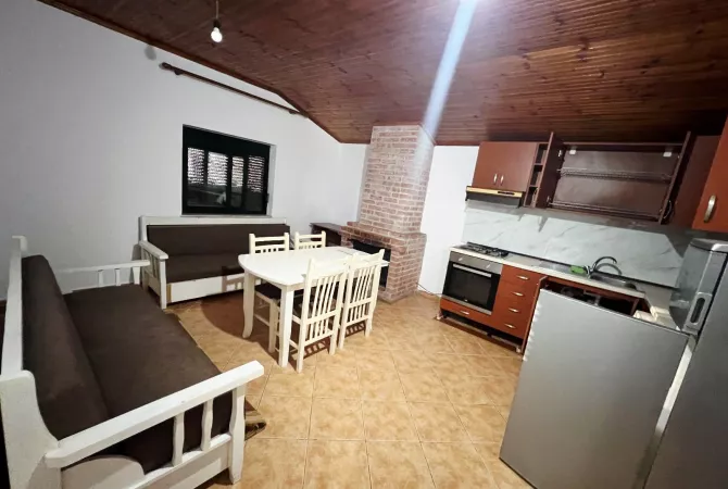 Shtepi ne shitje Shtepi Private ne Tirane, 5+1, Mobilimi E mobiluar, Pagesa 320,000  Euro.