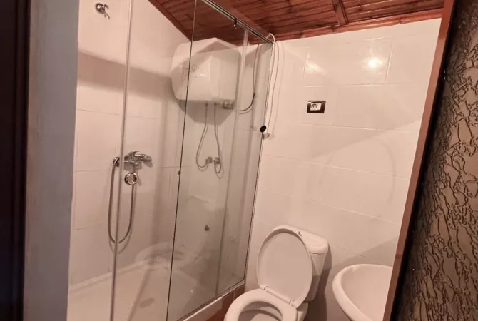 Shtepi ne shitje Shtepi Private ne Tirane, 5+1, Mobilimi E mobiluar, Pagesa 320,000  Euro.