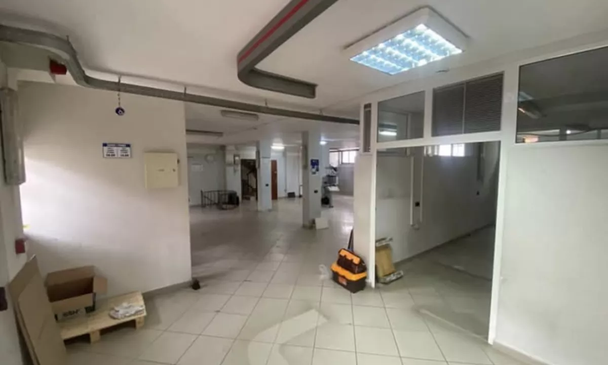 MAGAZINE ME QIRA 📍ALI DEMI 900 Euro