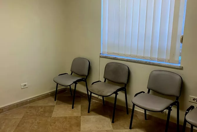 Business Property for Rent 3+1 in Tirana - 500 Euro