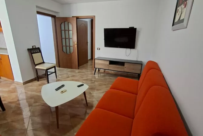 Shtepi me qera Apartament ne Tirane, 1+1, Mobilimi E mobiluar, Pagesa 500  Euro.
