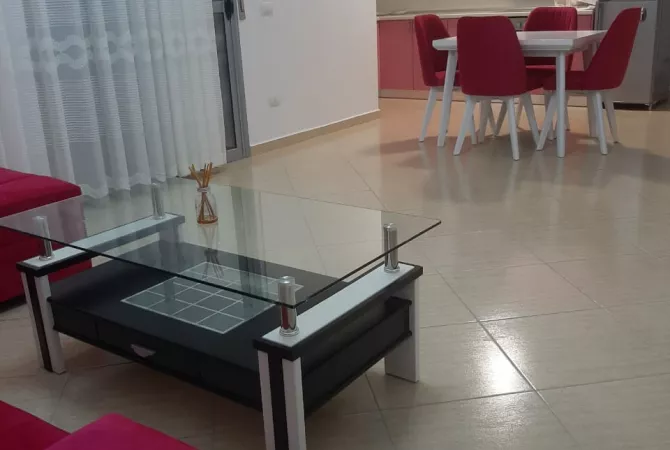 Shtepi me qera Apartament ne Vlore, 1+1, Mobilimi E mobiluar, Pagesa 450  Euro.