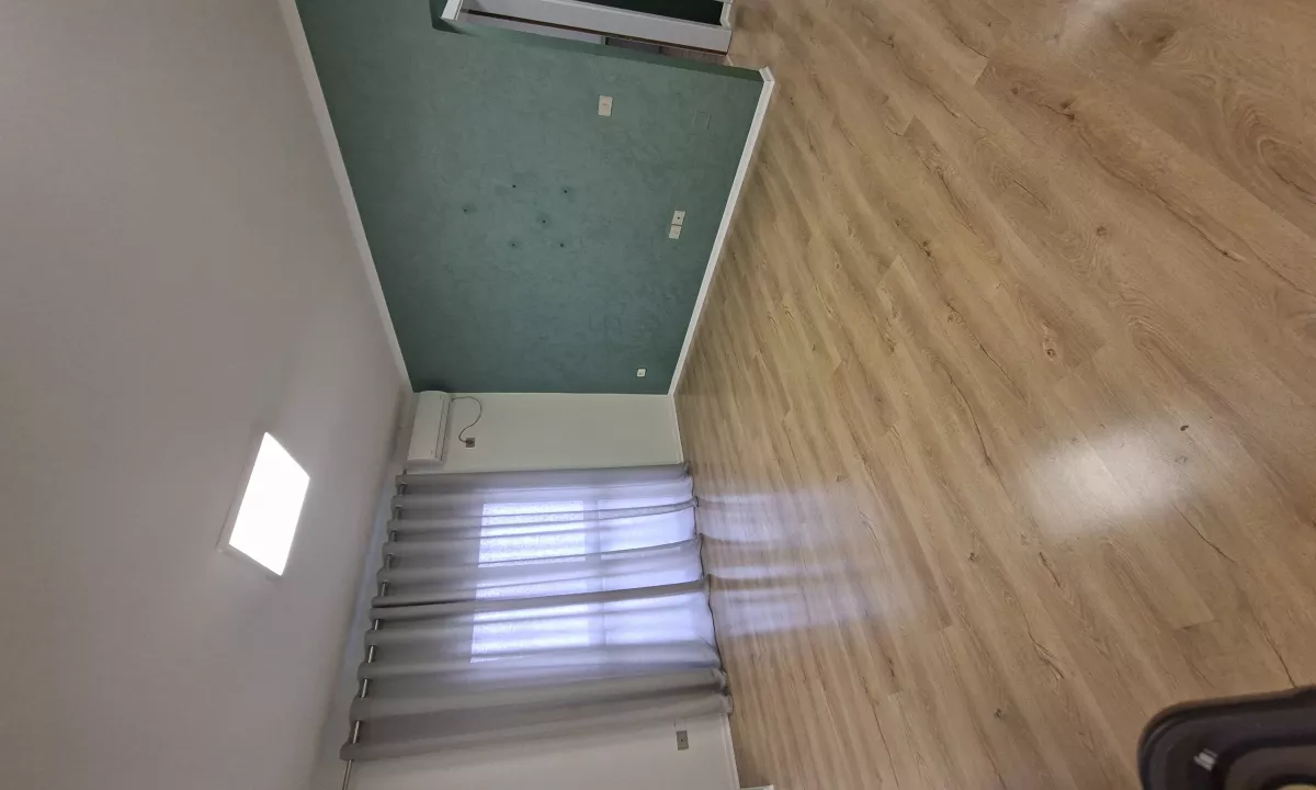 AMBIENT 1+1 ME QIRA PER ZYRA SHESHI WILLSON