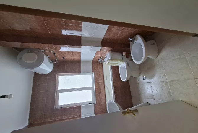 AMBIENT 1+1 ME QIRA PER ZYRA SHESHI WILLSON