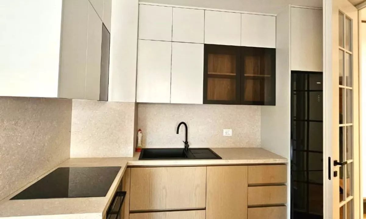 Shtepi ne shitje Apartament ne Tirane, 2+1, Mobilimi E mobiluar, Pagesa 290,000  Euro.