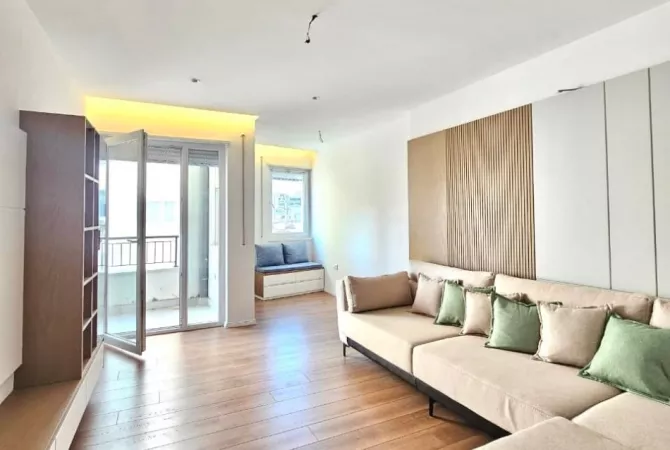 Shtepi me qera Apartament ne Tirane, 2+1, Mobilimi E mobiluar, Pagesa 1,300  Euro.