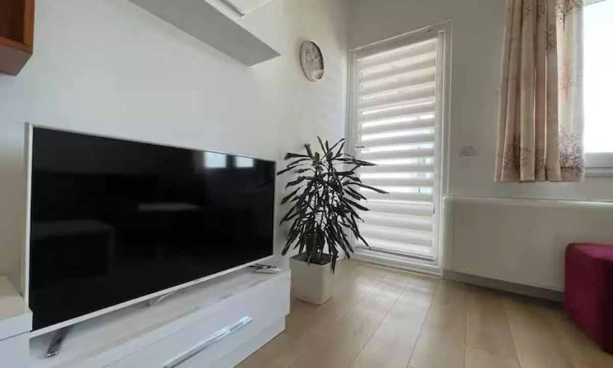 Shtepi me qera Apartament ne Tirane, 2+1, Mobilimi E mobiluar, Pagesa 750  Euro.