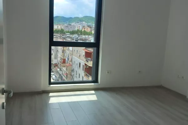 Business Property for Rent 3+1 in Tirana - 900 Euro