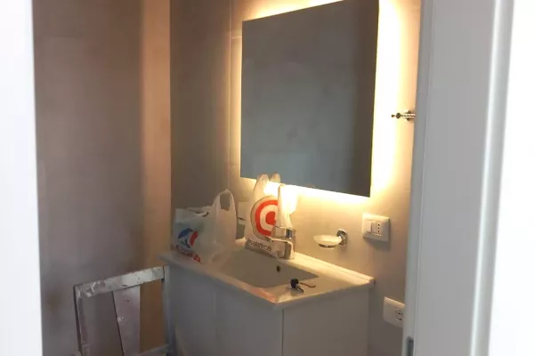 AMBIENT PER ZYRE ME QIRA MYSLYM SHYRI 900 EURO 