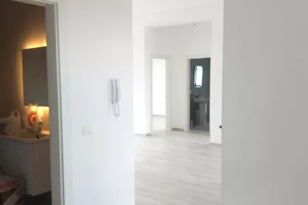 AMBIENT PER ZYRE ME QIRA MYSLYM SHYRI 900 EURO 