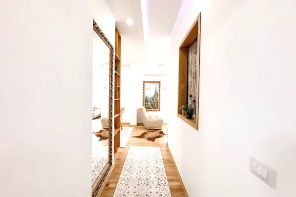 Shtepi ne shitje Apartament ne Tirane, 3+1, Mobilimi E mobiluar, Pagesa 250,000  Euro.