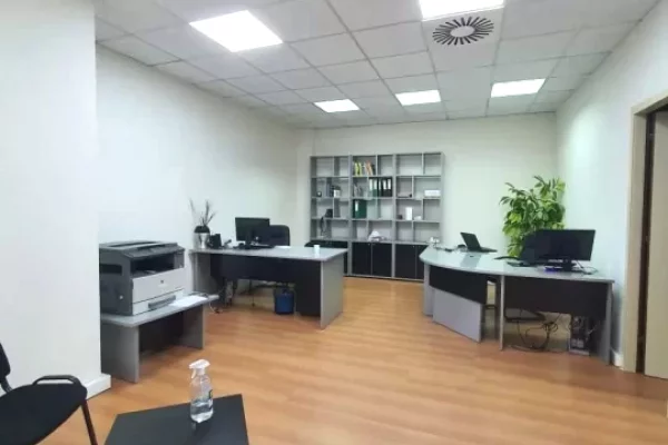 Business Property in Sale 1+1 in Tirana - 185,000 Euro