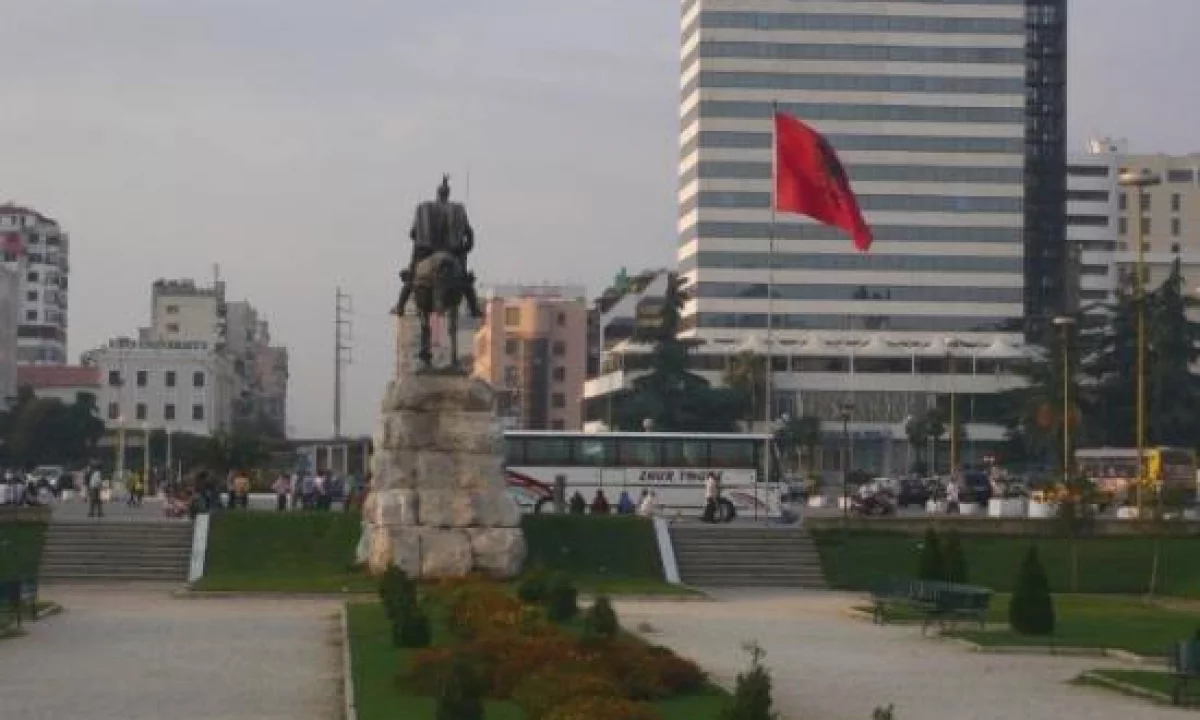 SHITET DYQAN 51 M2 TE SHESHI SKENDERBEJ 440.000 EURO 