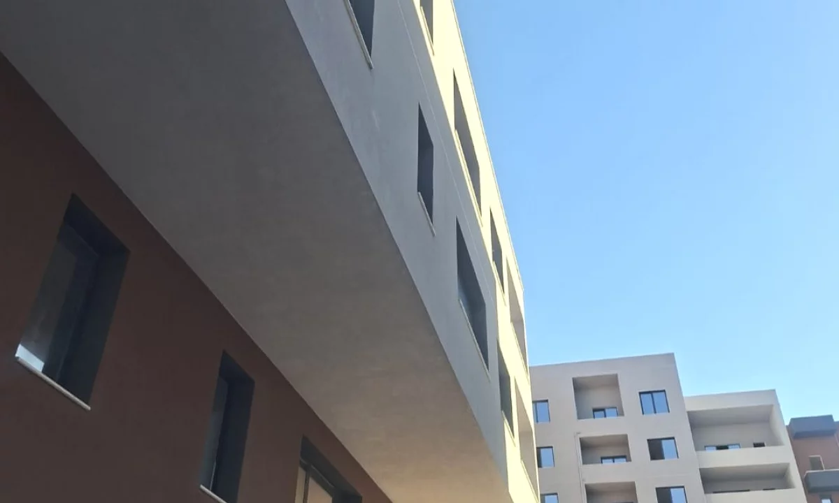 Shtepi ne shitje Apartament ne Tirane, 2+1, Mobilimi E mobiluar, Pagesa 212,000  Euro.