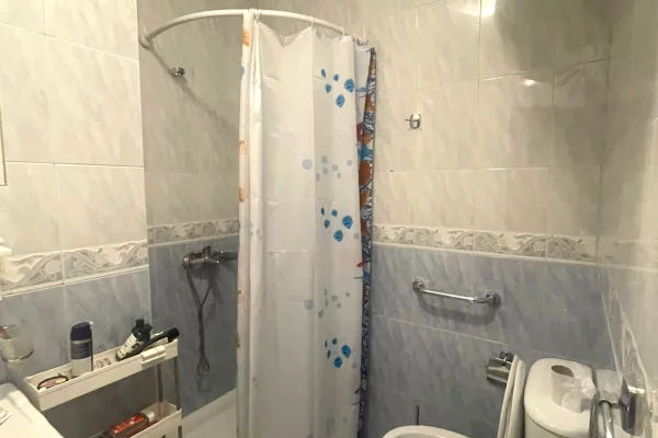 Shtepi me qera Apartament ne Tirane, 1+1, Mobilimi E mobiluar, Pagesa 470  Euro.