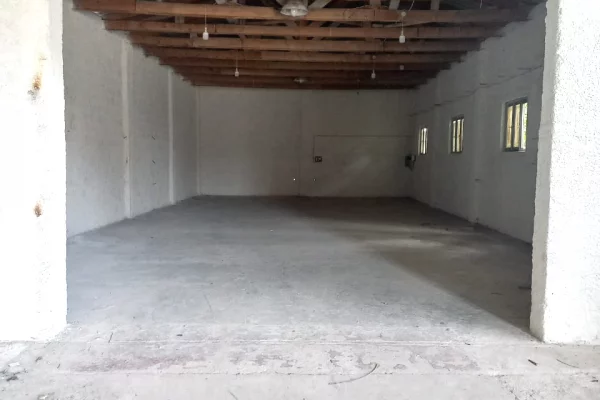 Business Property in Sale 4+1 in Tirana - 365,000 Euro