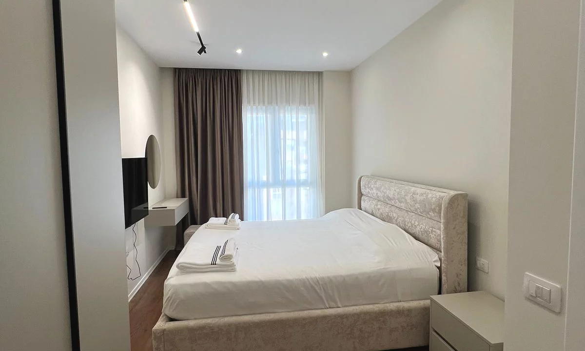 Shtepi me qera Apartament ne Tirane, 1+1, Mobilimi E mobiluar, Pagesa 650  Euro.