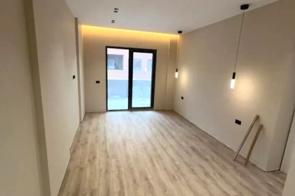 Shtepi ne shitje Apartament ne Tirane, 2+1, Mobilimi Bosh, pa mobiluar, Pagesa 238,220  Euro.