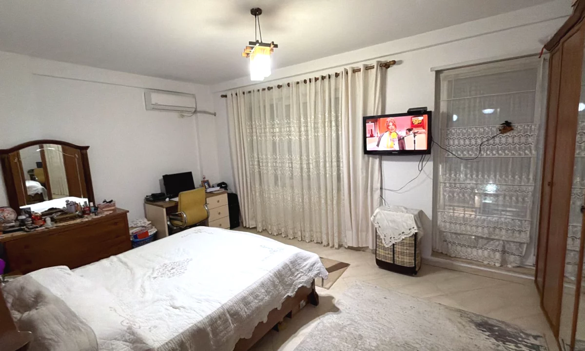 Apartment for sale in Tirana 1+1, Furnished