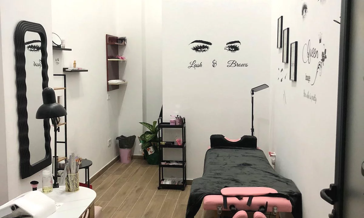 Ambient per Qender Estetike me qira Don Bosko 350 euro