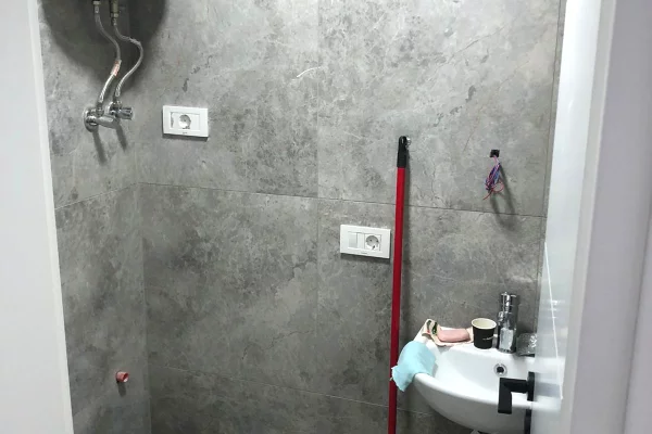 Ambient per Qender Estetike me qira Don Bosko 350 euro