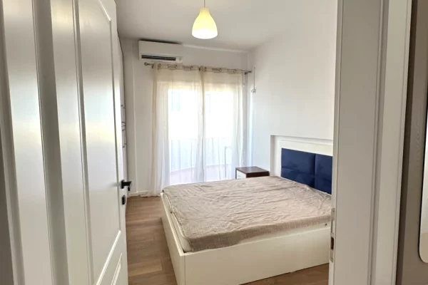 Shtepi me qera Apartament ne Tirane, 2+1, Mobilimi E mobiluar, Pagesa 950  Euro.