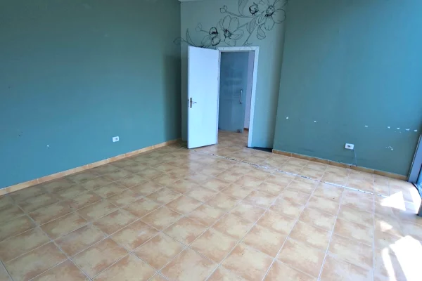 Ambient biznesi ne shitje 1+1 ne Tirane - 65,000 Euro