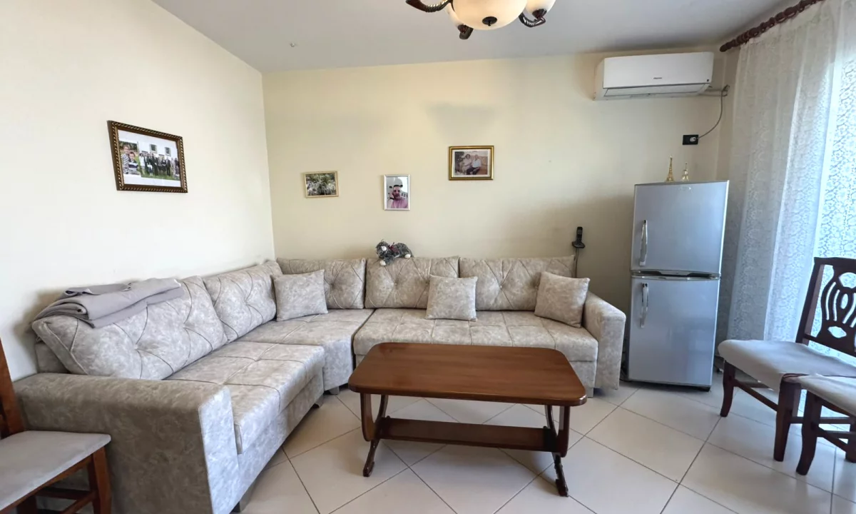 Shtepi ne shitje Apartament ne Tirane, 1+1, Mobilimi E mobiluar, Pagesa 140,000  Euro.