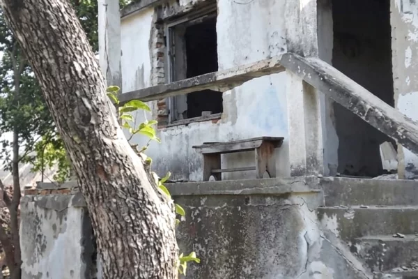 SHITET SHTEPI E VJETER +TRUALL NE QAFE GJASHTE 70.000 EURO