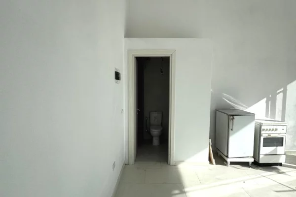 SHITET DYQAN SHKOLLA E KUQE, PAZARI I RI 