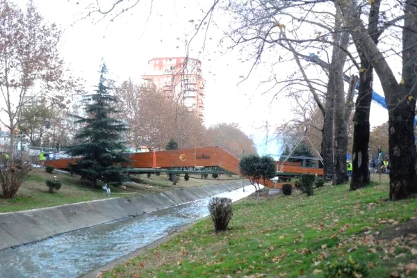 Ambient biznesi ne shitje 1+1 ne Tirane - 372,000 Euro