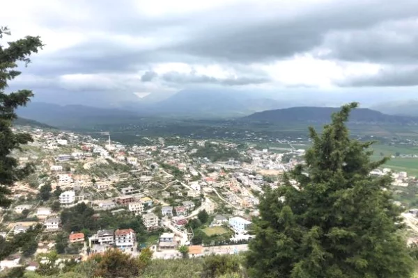 Shtepi ne shitje 3+1 ne Sarande - 75,000 Euro