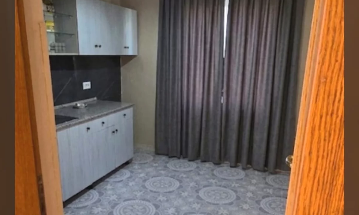 House for Sale Apartment in Tirana, 1+1, Furniture In Part, Payment 158,000  Euro.