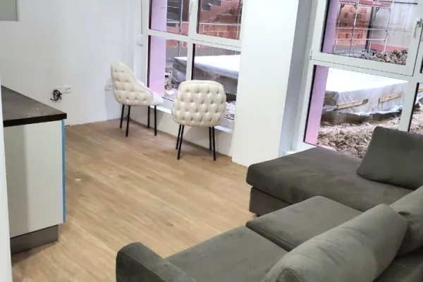 Shtepi me qera 1+1 ne Tirane - 400 Euro