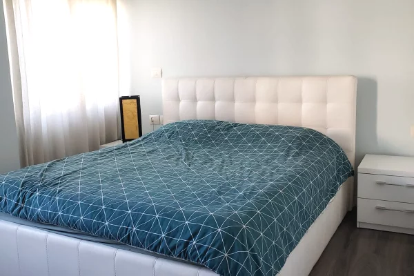 Shtepi me qera Apartament ne Tirane, 2+1, Mobilimi E mobiluar, Pagesa 700  Euro.