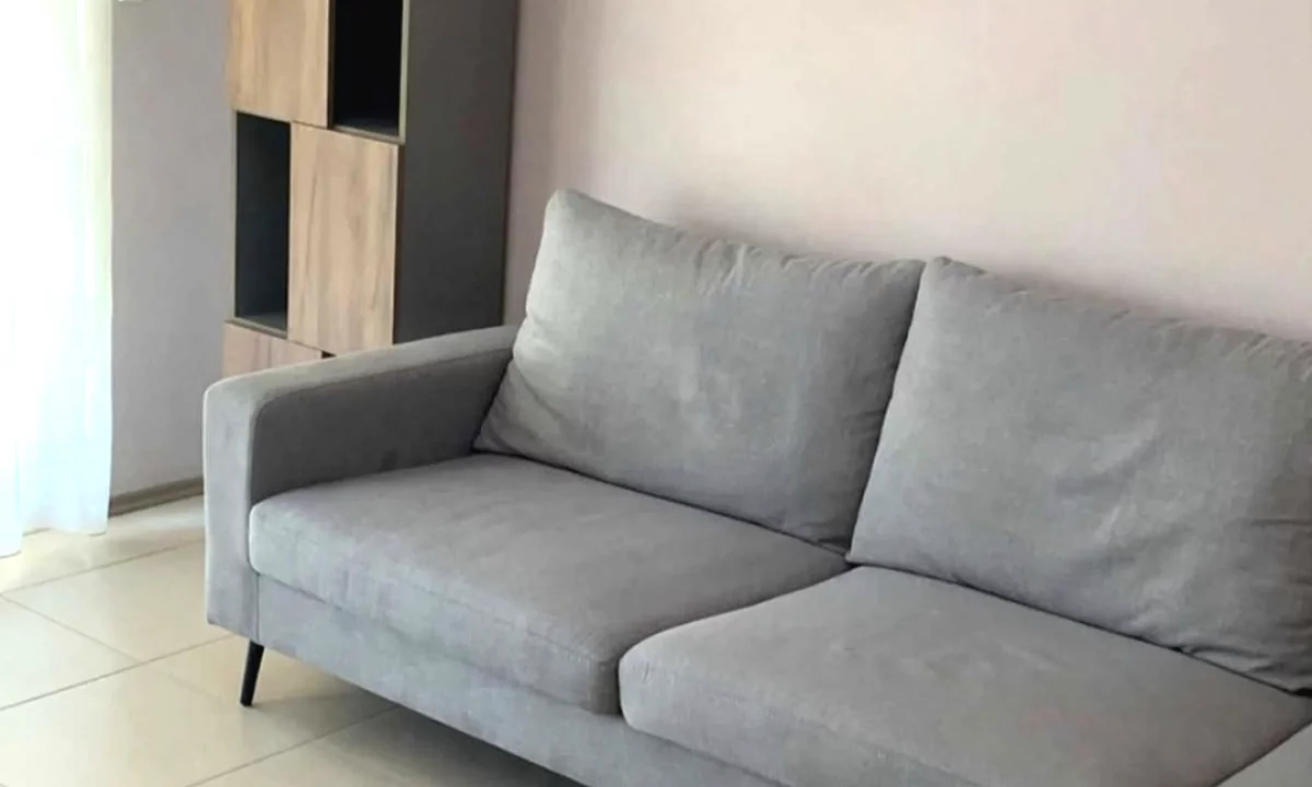 Shtepi me qera Apartament ne Tirane, 2+1, Mobilimi E mobiluar, Pagesa 50,000  Leke.