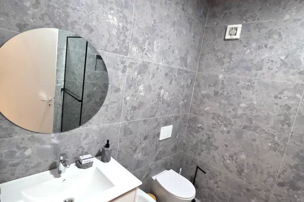 Shtepi me qera Apartament ne Tirane, 1+1, Mobilimi E mobiluar, Pagesa 700  Euro.