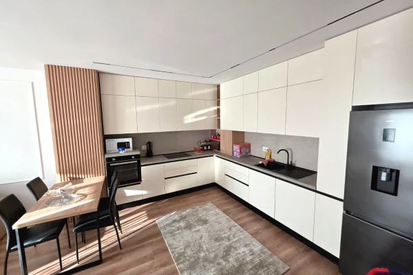 Shtepi me qera Apartament ne Tirane, 1+1, Mobilimi E mobiluar, Pagesa 700  Euro.