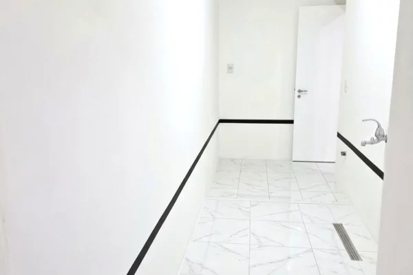 Shtepi ne shitje Apartament ne Tirane, 2+1, Mobilimi Bosh, pa mobiluar, Pagesa 25,000,000  Leke.