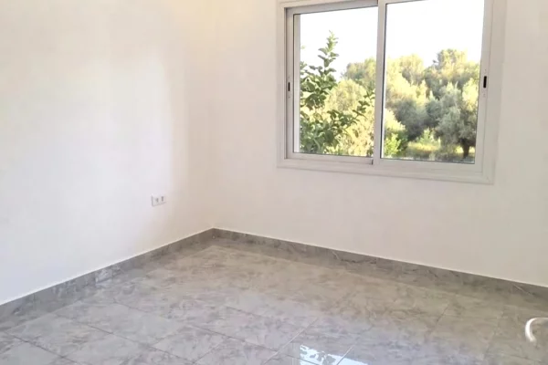 Shtepi ne shitje Apartament ne Tirane, 2+1, Mobilimi Bosh, pa mobiluar, Pagesa 25,000,000  Leke.