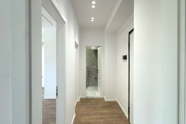 Shtepi ne shitje Apartament ne Tirane, 1+1, Mobilimi Bosh, pa mobiluar, Pagesa 13,700,000  Leke.