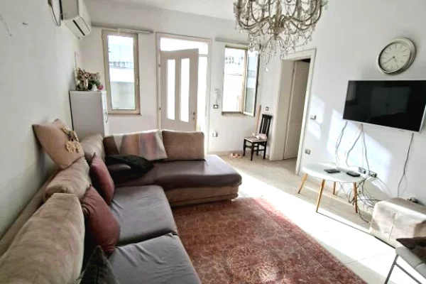Shtepi ne shitje 3+1 ne Tirane - 350,000 Euro