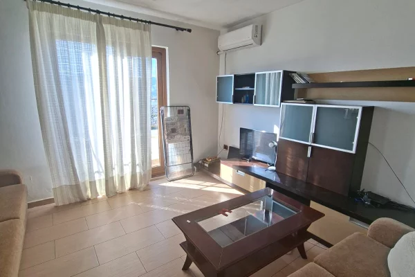 Apartement 1+1 me qira 📍 prane Gjykates se Rrethit Tirane Ish Ekspozita 500 euro 