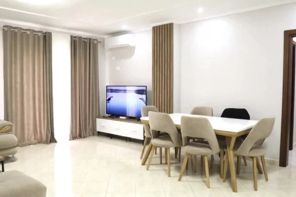 Shtepi ne shitje Apartament ne Durres, 2+1, Mobilimi E mobiluar, Pagesa 220,000  Euro.