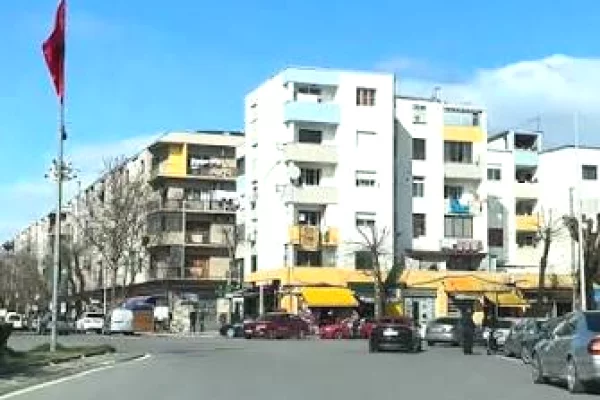 Shtepi ne shitje 2+1 ne Tirane - 13,300,000 Leke
