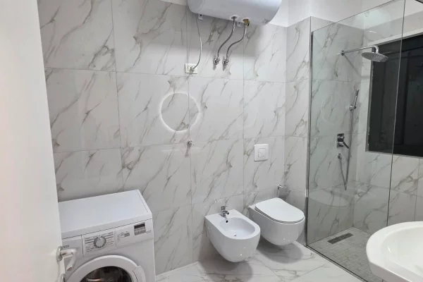 Shtepi me qera Apartament ne Tirane, 1+1, Mobilimi E mobiluar, Pagesa 600  Euro.