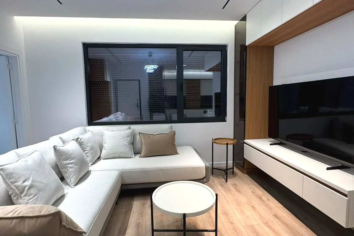 Shtepi me qera Apartament ne Tirane, 2+1, Mobilimi E mobiluar, Pagesa 1,500  Euro.