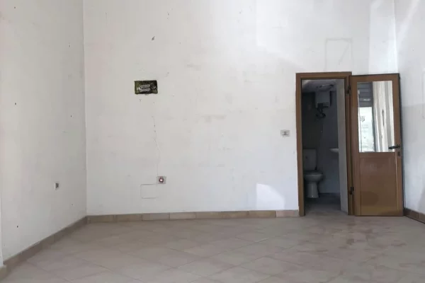 Ambient biznesi ne shitje 1+1 ne Tirane - 130,000 Euro