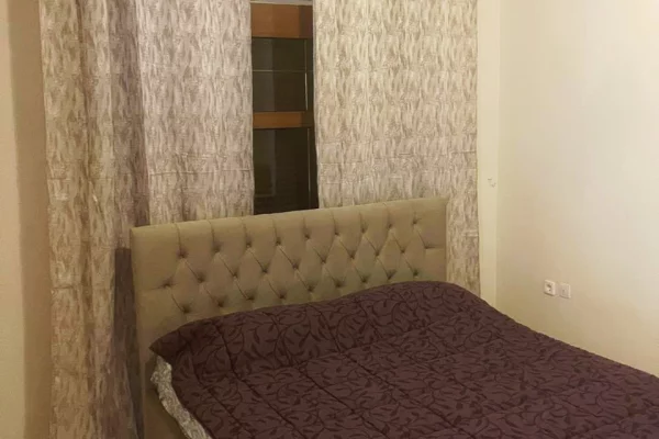 Shtepi me qera Shtepi Private ne Korce, 3+1, Mobilimi E mobiluar, Pagesa 80,000  Leke.