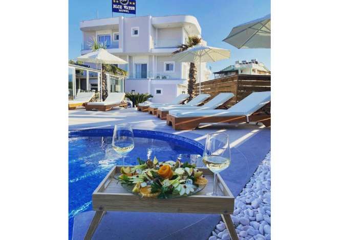 Offerte di lavoro per Ndihmes kuzhiner/e dhe Sanitare a Santa Quaranta